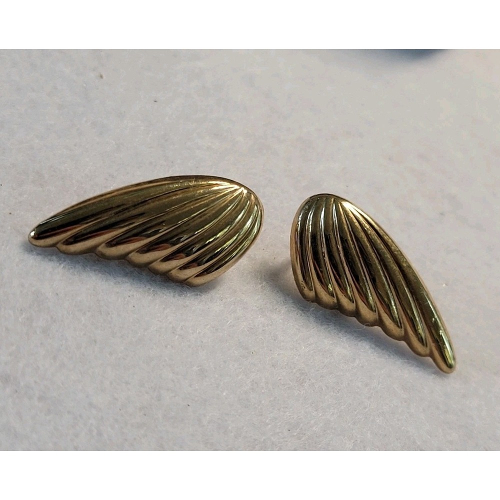 1980s Textured Gold Wing Shaped Fashion Statement Clip-On Earrings Vtg